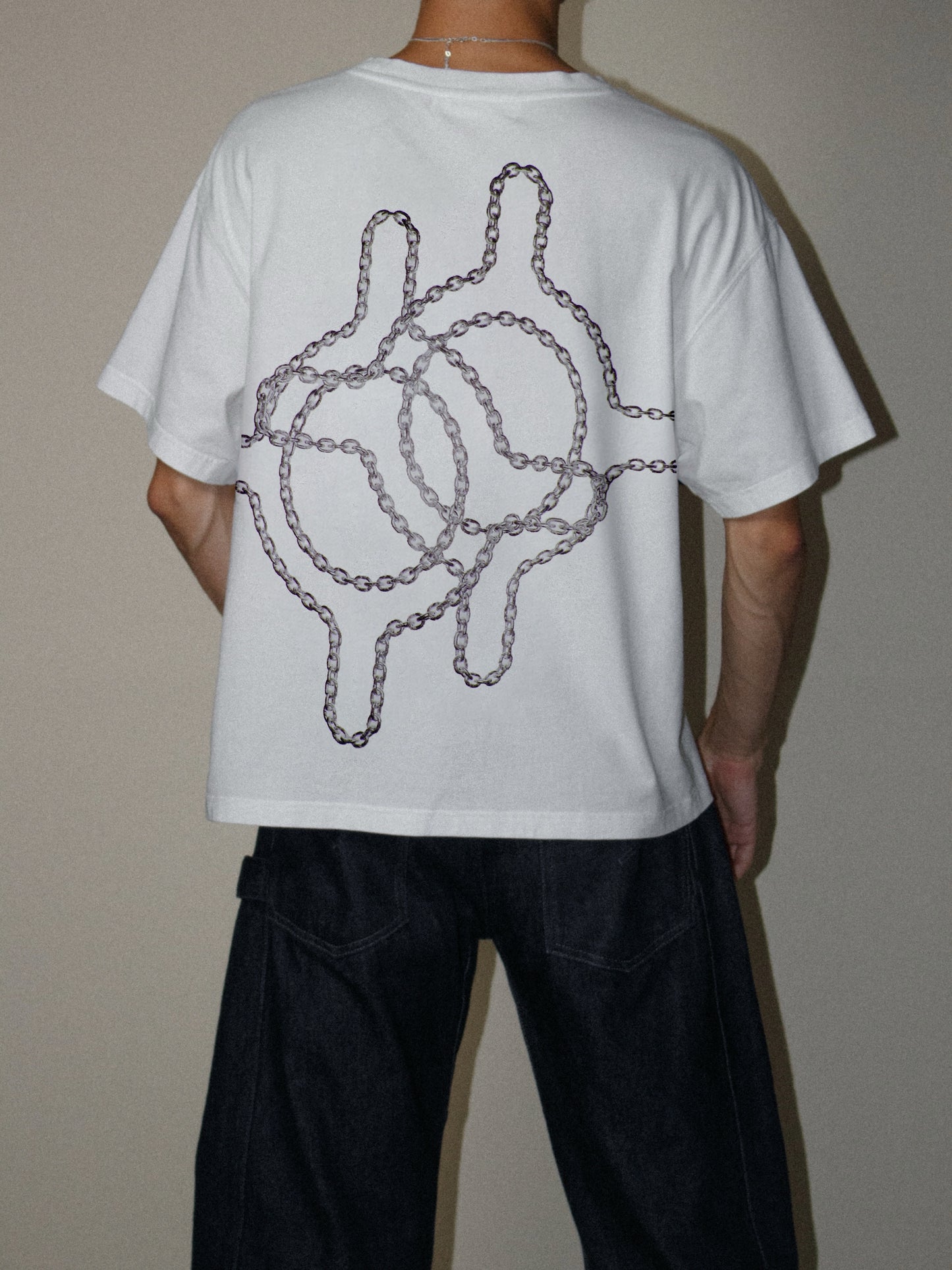 CHAIN UNITY TEE