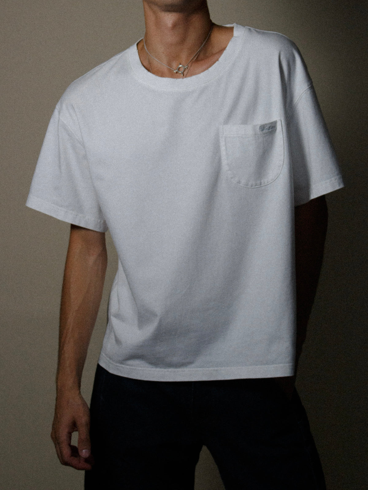 CHAIN UNITY TEE