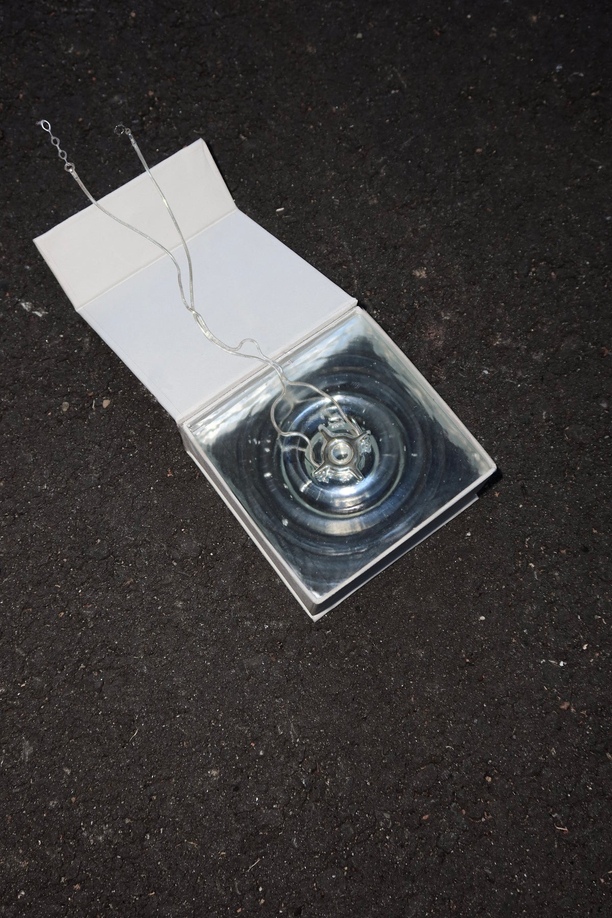 UNTIED LOGO NECKLACE